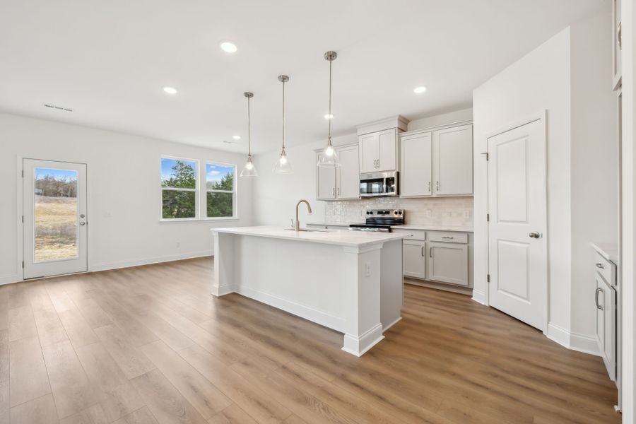 Image 42 of a home in Willow Landing.