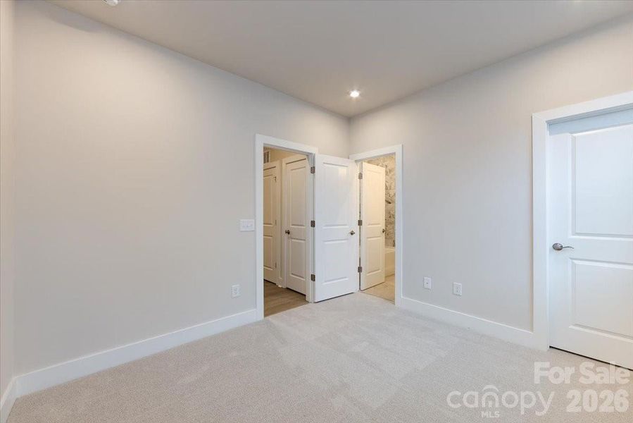 Third bedroom en suite