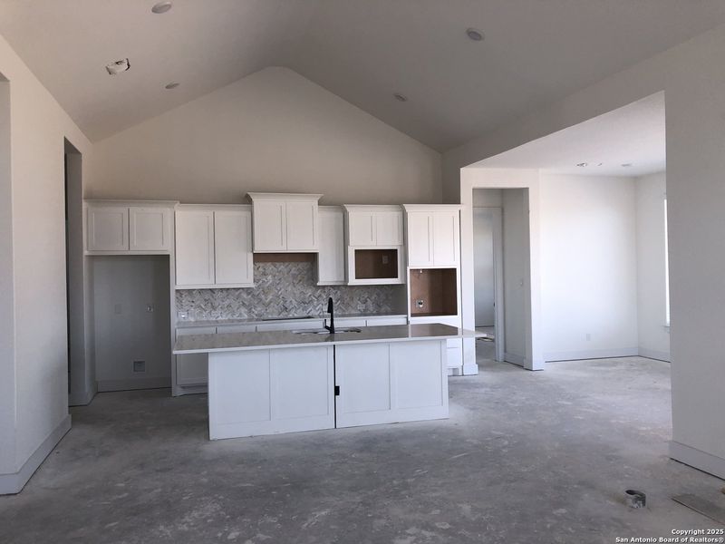 Image 12 of a home in Sienna Lakes. Image 12 of a home in Sienna Lakes.