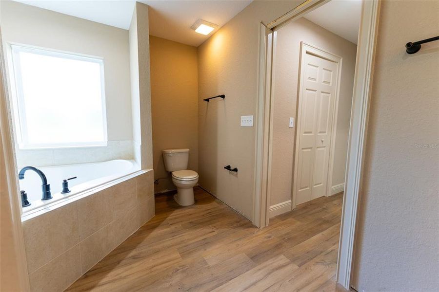 Furnished interior view inside a new home in , Ocala (Image 5).