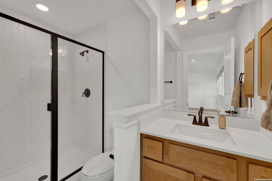 Furnished interior view inside a new home in Waldsanger, New Braunfels (Image 9).