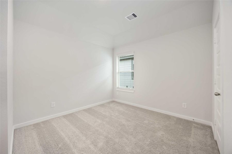 Spacious, unfurnished interior of a new home in Granger Pines, Conroe (Image 23). Spacious, unfurnished interior of a new home in Granger Pines, Conroe (Image 23).