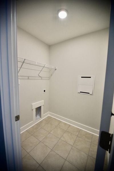 Spacious, unfurnished interior of a new home in , North Charleston (Image 19).