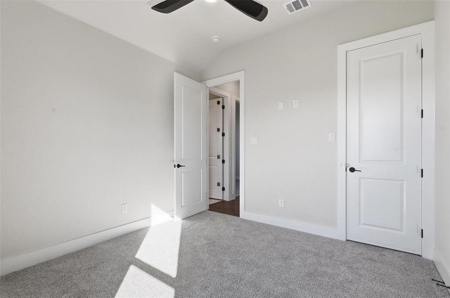 Spacious, unfurnished interior of a new home in Aledo Heights - Aledo ISD, Aledo (Image 28).