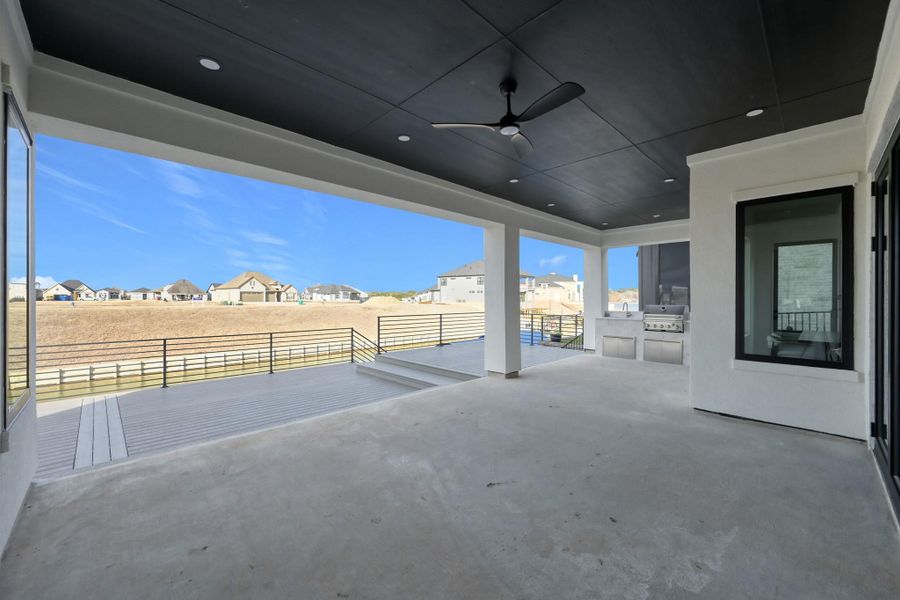 Exterior details and patio area of a home in , Willis (Image 3).