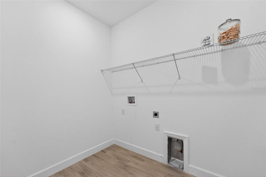 Spacious, unfurnished interior of a new home in River Landing, Wesley Chapel (Image 66). Spacious, unfurnished interior of a new home in River Landing, Wesley Chapel (Image 66).