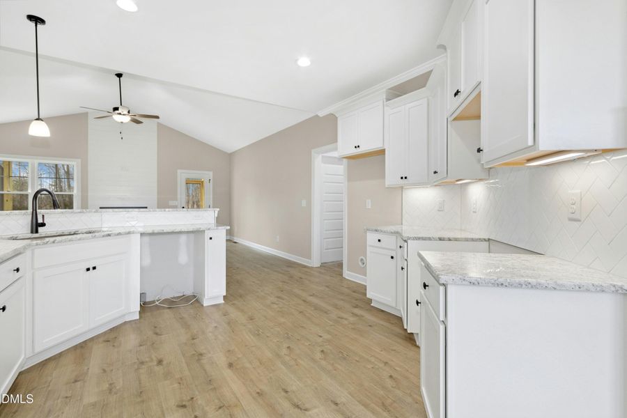 012-489484-IMG_1813 - Copy