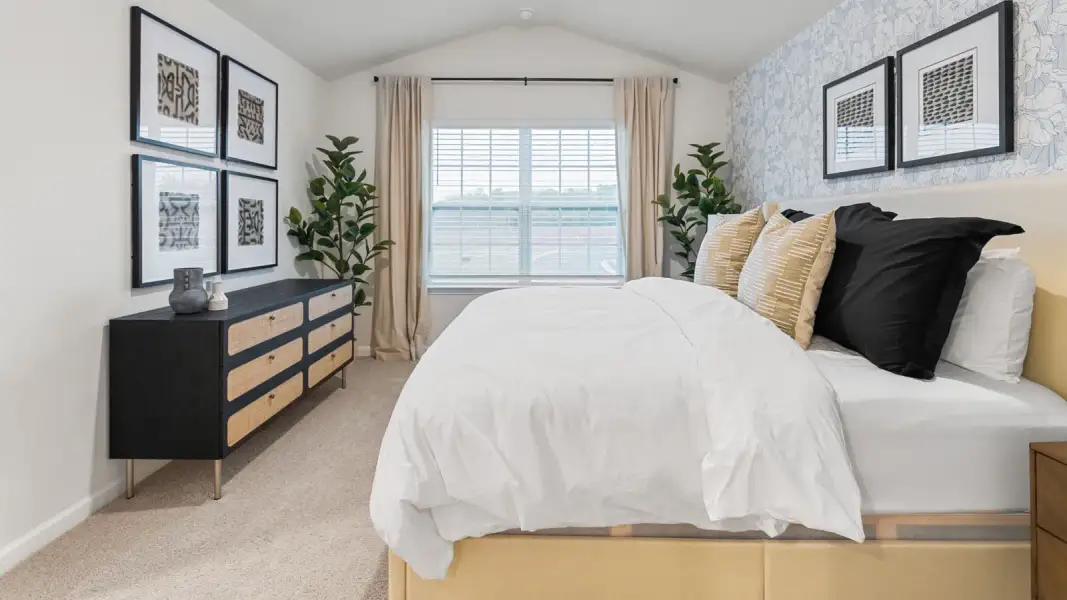 Furnished interior view inside a new home in Hastings Farm, Kernersville (Image 12).