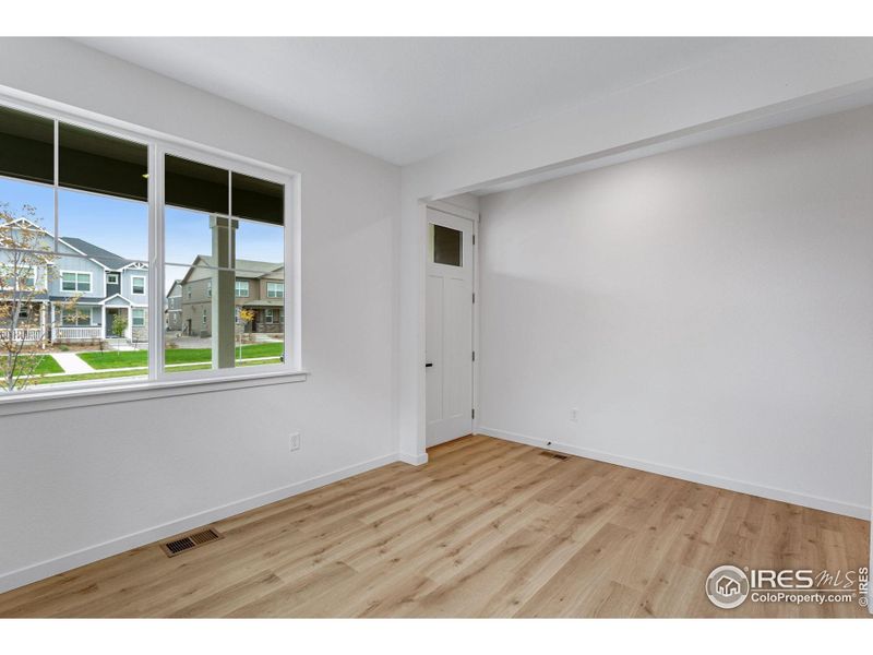 Spacious, unfurnished interior of a new home in Hansen Farm, Fort Collins (Image 30).