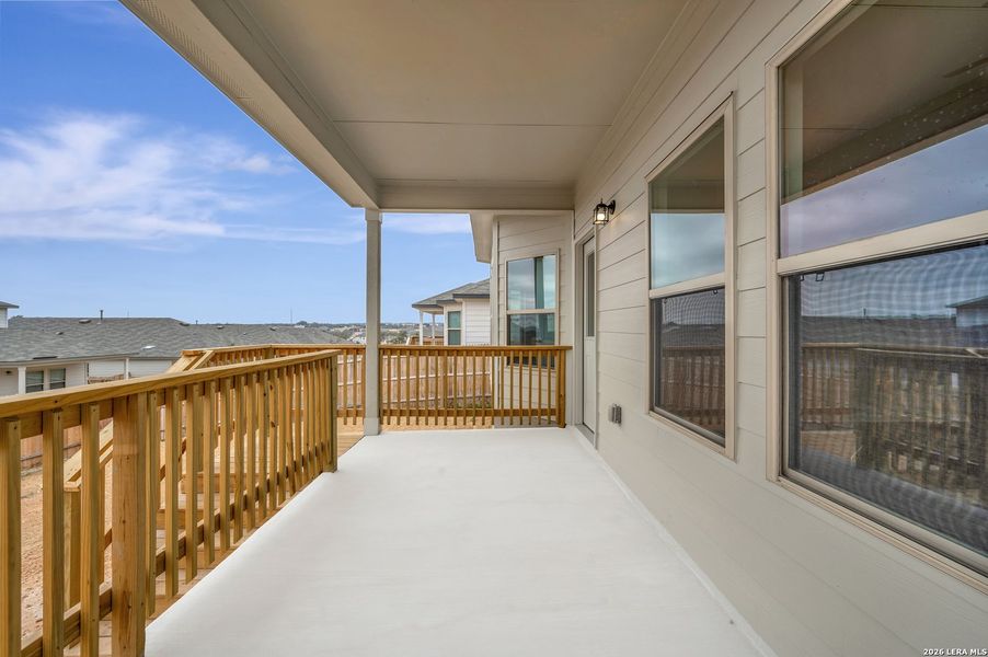 Exterior details and patio area of a home in Hunters Ranch, San Antonio (Image 28).