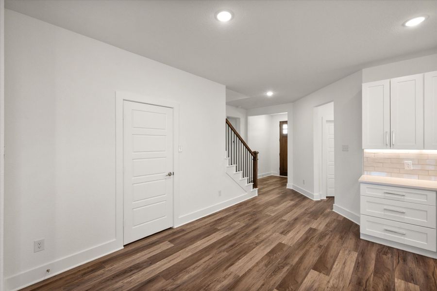 Spacious, unfurnished interior of a new home in Heritage Towne, Midlothian (Image 40).