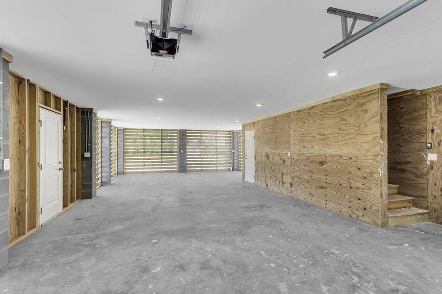 Spacious, unfurnished interior of a new home in Heron Preserve, Hanahan (Image 24). Spacious, unfurnished interior of a new home in Heron Preserve, Hanahan (Image 24).