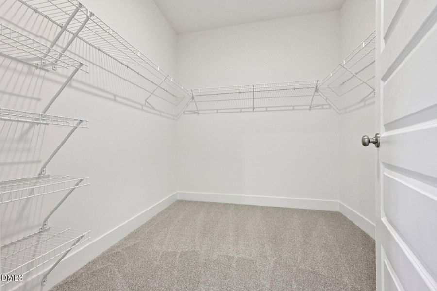 43-web-or-mls-Dunzo Dr-S1203-043