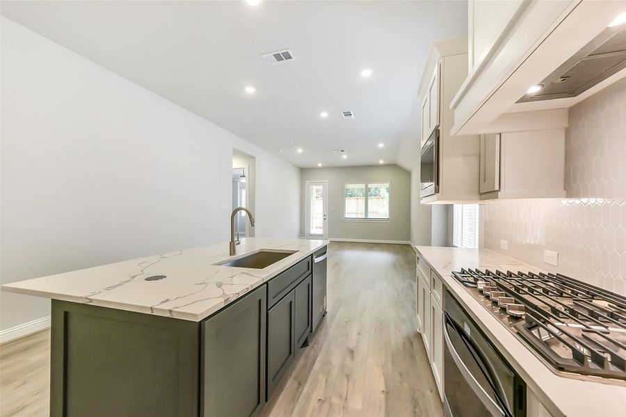 Image 28 of a home in Evergreen 40'. Image 28 of a home in Evergreen 40'.