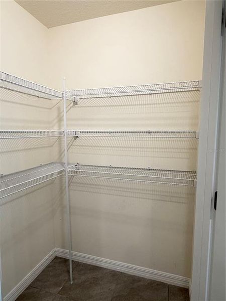 Spacious, unfurnished interior of a new home in Deer Path, Ocala (Image 22).