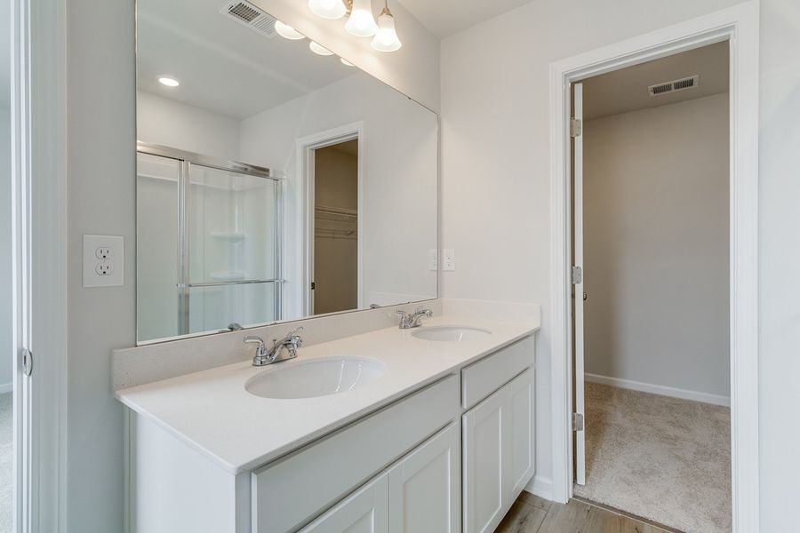 Furnished interior view inside a new home in Haynes Park, Columbia (Image 9).