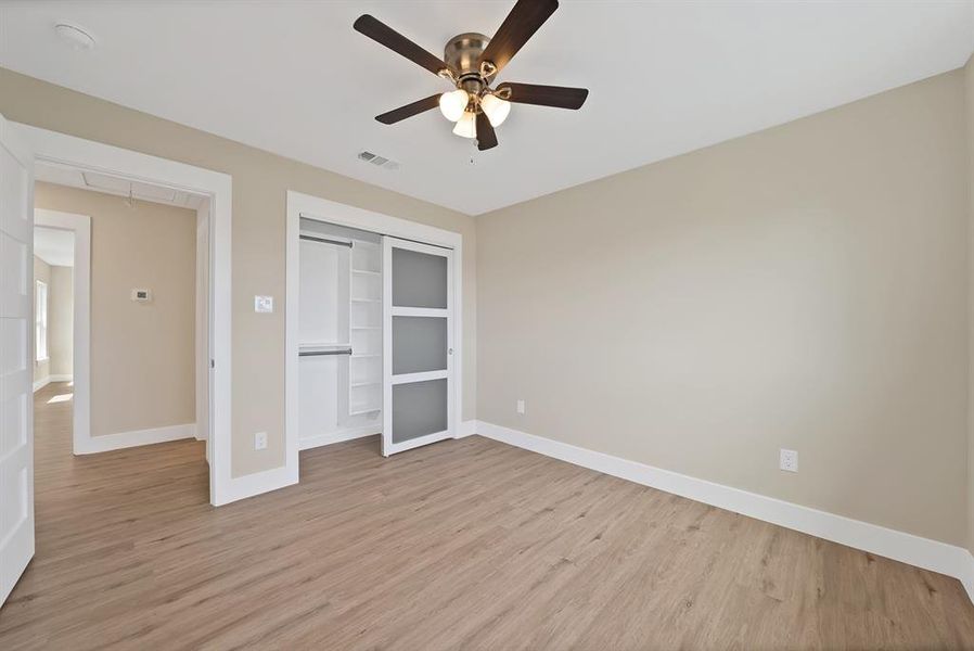 Spacious, unfurnished interior of a new home in , The Colony (Image 31).