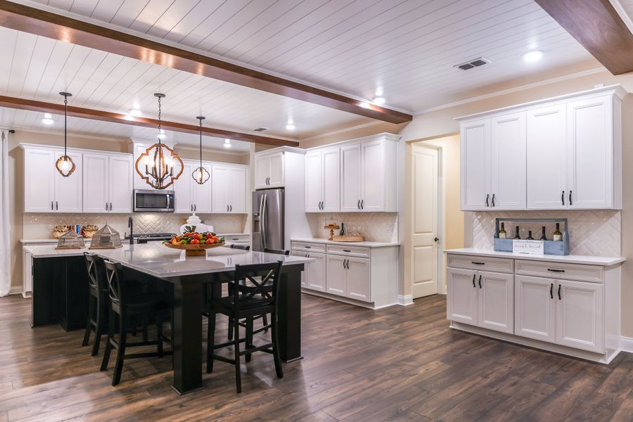 Representative furnished interior of a home built from the Radcliff by Beazer Homes in Vintner Reserve, Clermont (Image 6).
