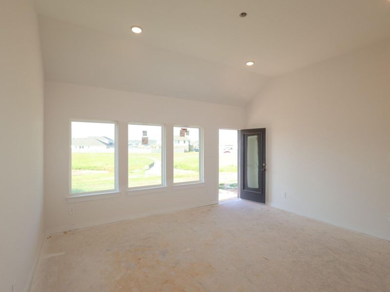 Spacious, unfurnished interior of a new home in Magnolia Ridge, Magnolia (Image 9). Spacious, unfurnished interior of a new home in Magnolia Ridge, Magnolia (Image 9).