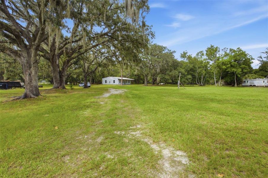 Natural landscape and outdoor views near in Orlando (Image 20). Natural landscape and outdoor views near in Orlando (Image 20).
