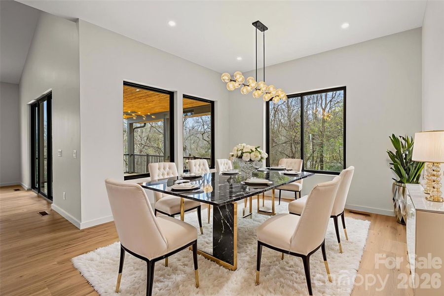 Virtually staged furniture