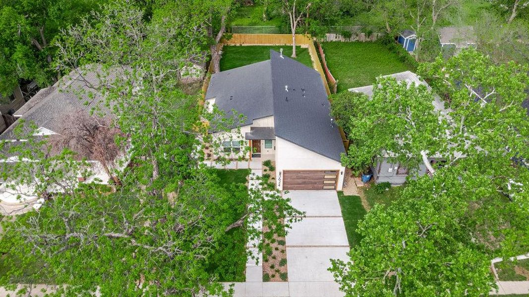 Image 36 of a home in .