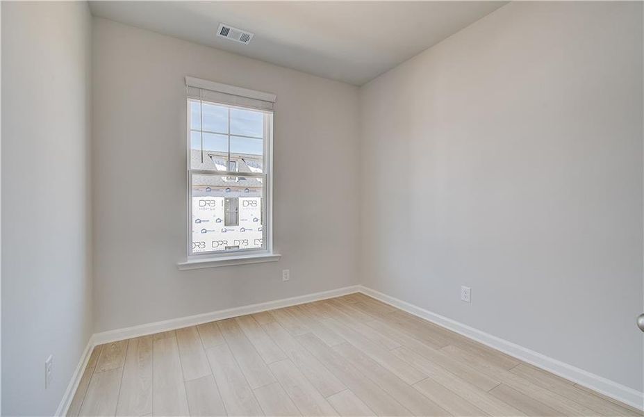 Spacious, unfurnished interior of a new home in Silverock, McDonough (Image 15).