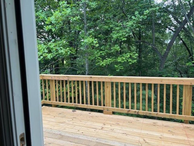 Exterior details and patio area of a home in Habersham Meadows, Demorest (Image 3).