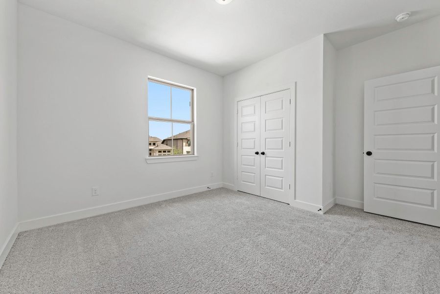 Spacious, unfurnished interior of a new home in Candela, Richmond (Image 26).