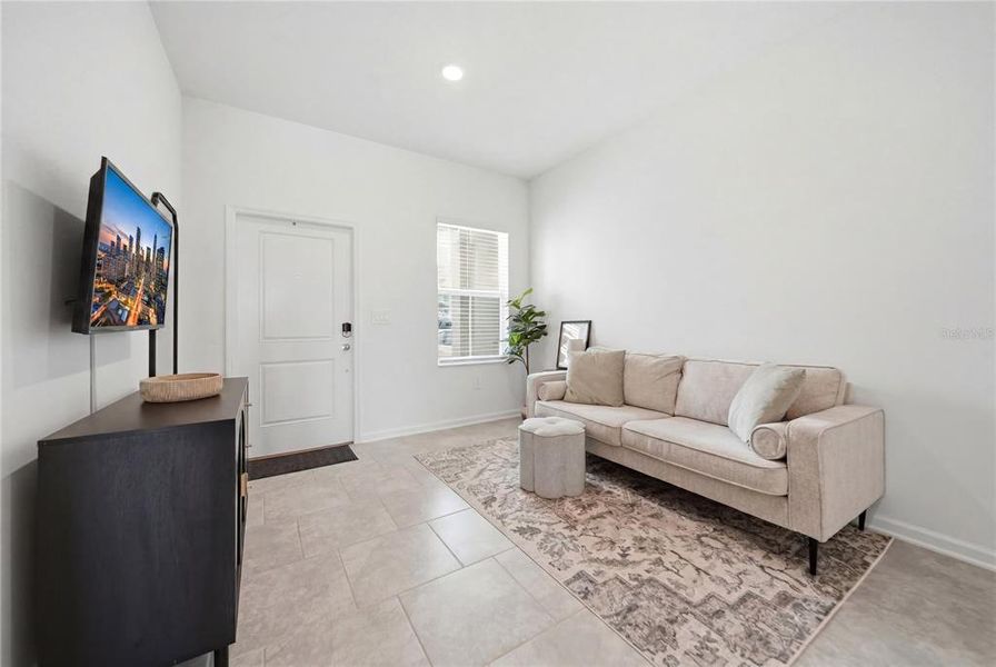 Furnished interior view inside a new home in , Davenport (Image 7).