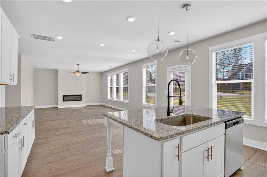 Furnished interior view inside a new home in , Villa Rica (Image 11).
