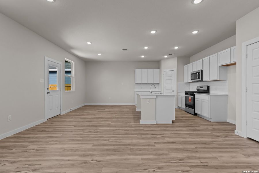 Spacious, unfurnished interior of a new home in Applewhite Meadows, San Antonio (Image 17). Spacious, unfurnished interior of a new home in Applewhite Meadows, San Antonio (Image 17).