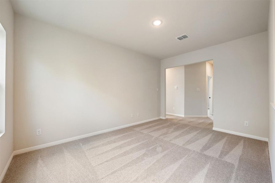 Spacious, unfurnished interior of a new home in Patterson Ranch, Georgetown (Image 20).