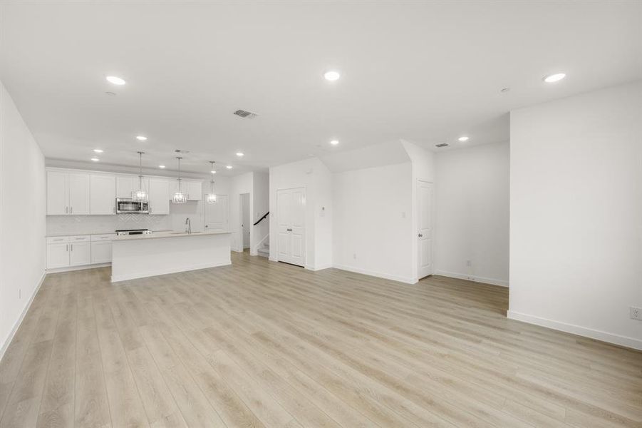 7621 Dakota- Living Room-7408