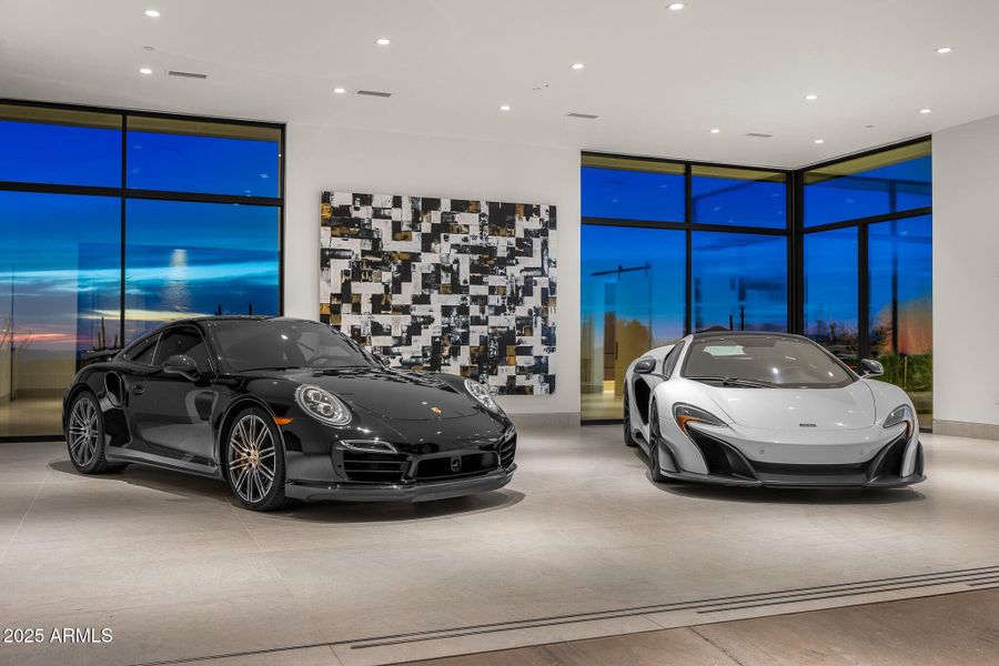 car collector garage_twilight3 car collector garage_twilight3