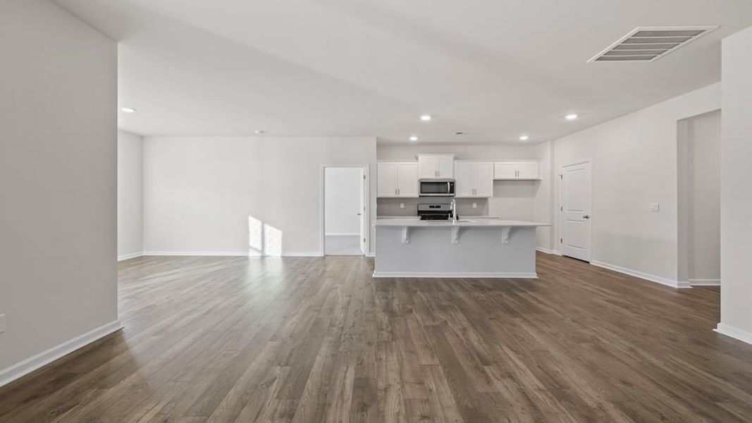 Spacious, unfurnished interior of a new home in Bentley Park, Greenwood (Image 21). Spacious, unfurnished interior of a new home in Bentley Park, Greenwood (Image 21).