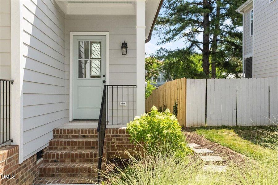 07-203 Baggett Ave [2706210]2_07