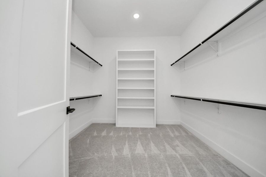 Primary suite walk-in closet