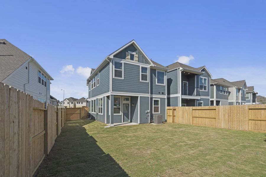 Representative exterior details of a home built from the Chantilly 2 by Chesmar Homes in Sienna Chateau, Missouri City (Image 3).