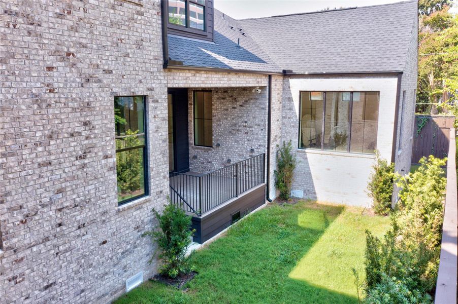 Exterior details and patio area of a home in , Houston (Image 4). Exterior details and patio area of a home in , Houston (Image 4).