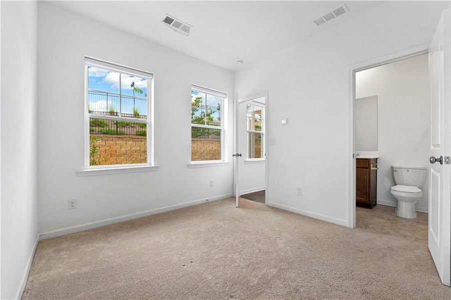 Spacious, unfurnished interior of a new home in , Tucker (Image 23).