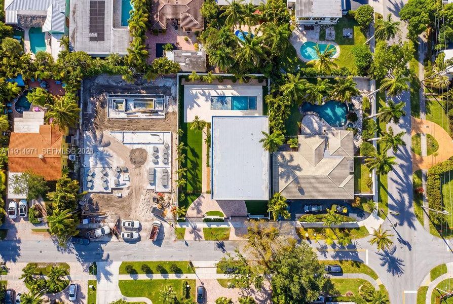 Image 83 of a home in .