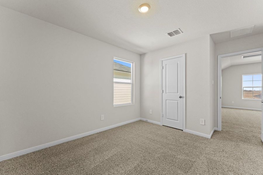 Spacious, unfurnished interior of a new home in Whisper South, San Marcos (Image 26).