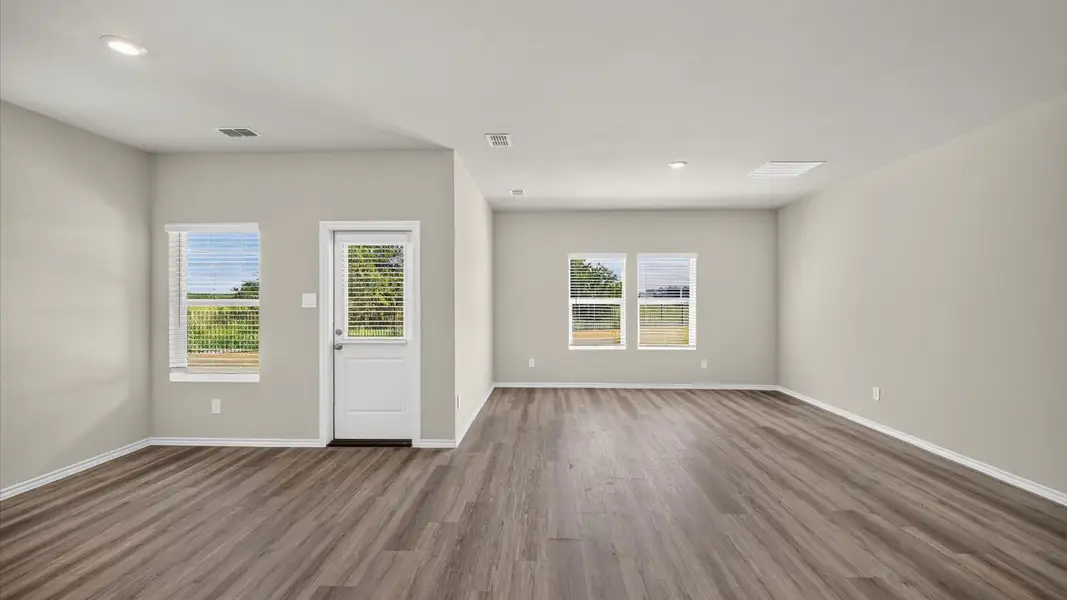 Spacious, unfurnished interior of a new home in Bella Vista, Granbury (Image 16). Spacious, unfurnished interior of a new home in Bella Vista, Granbury (Image 16).