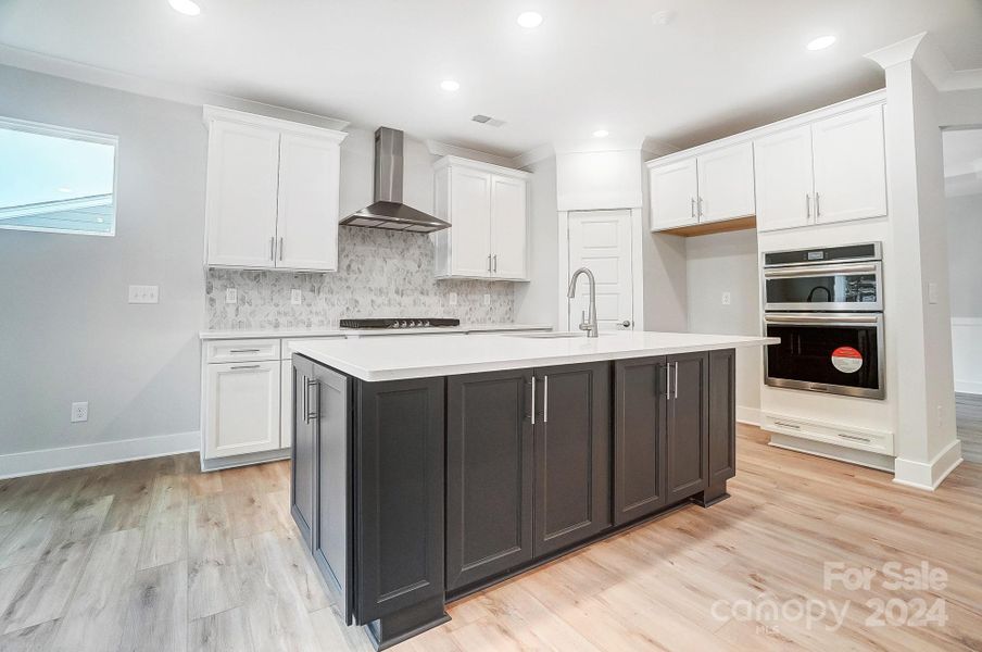 Spacious Open Kitchen