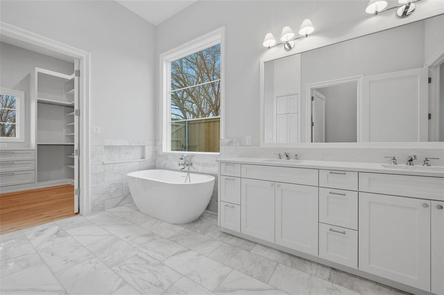 Furnished interior view inside a new home in , Dallas (Image 11).