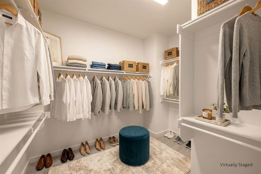 4602 White Buffalo primary closet vs Elm