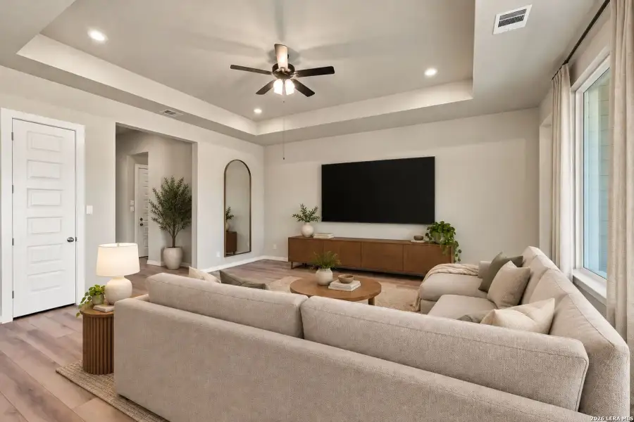 Furnished interior view inside a new home in Foxbrook, Cibolo (Image 5). Furnished interior view inside a new home in Foxbrook, Cibolo (Image 5).