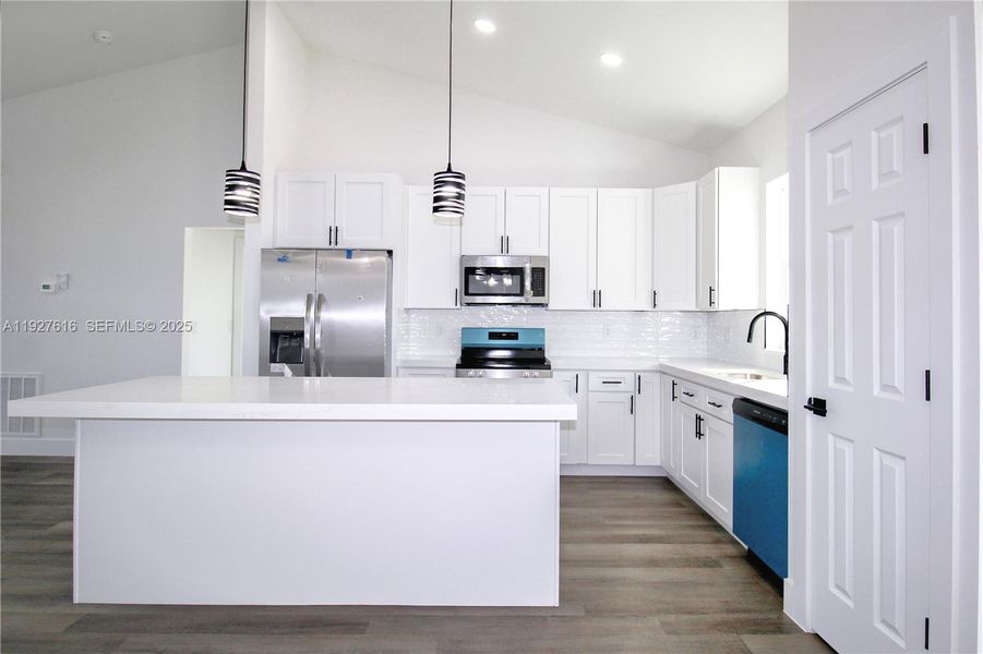 Furnished interior view inside a new home in , Avon Park (Image 10). Furnished interior view inside a new home in , Avon Park (Image 10).