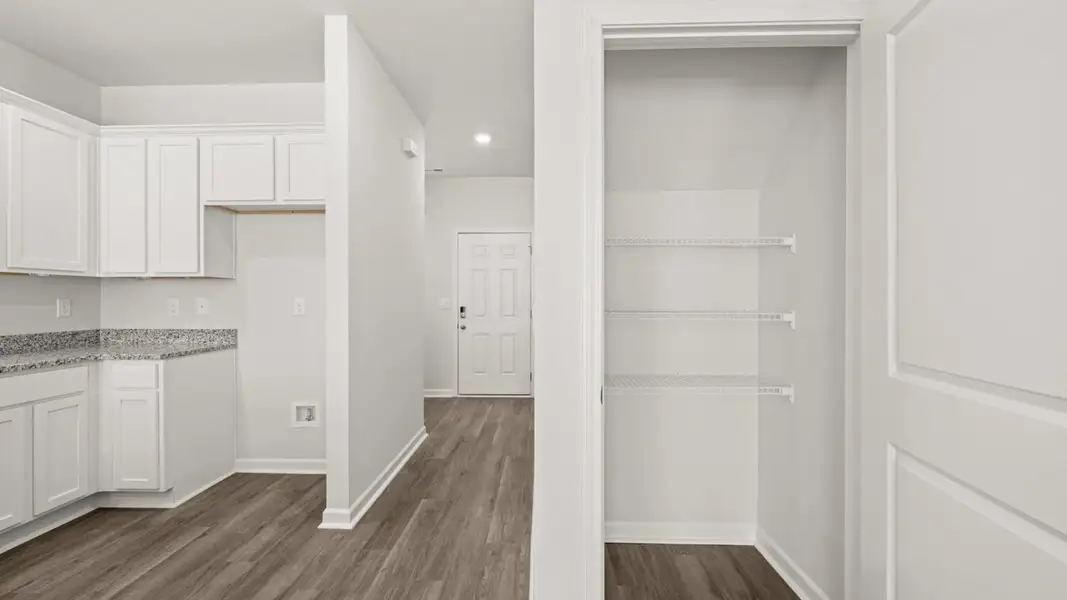 Spacious, unfurnished interior of a new home in Byrd Village, Graniteville (Image 12).